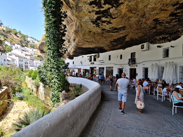 андалусия город в пещере